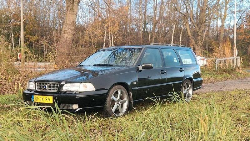 Zwart Occasion 1998 Volvo V70 Stationwagen | € 8.500 - Afbeelding 1/4