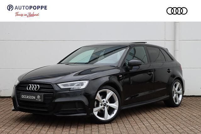 Hatchback Occasion 2020 Audi A3 Sportback Sport Hatchback | € 24.950 (Duur) - Afbeelding 1/4