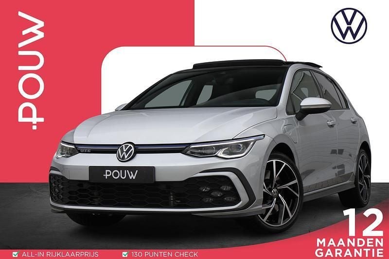 Zilver Gebruikt 2022 VW Golf VIII GTE Hatchback | € 30.900 (Iets duurder) - Afbeelding 1/4