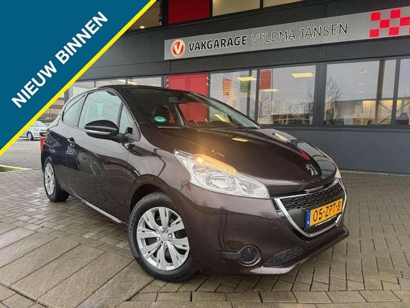 Bruin Gebruikt 2013 Peugeot 208 Active+ Hatchback | € 6.950 (Iets duurder) - Afbeelding 1/4
