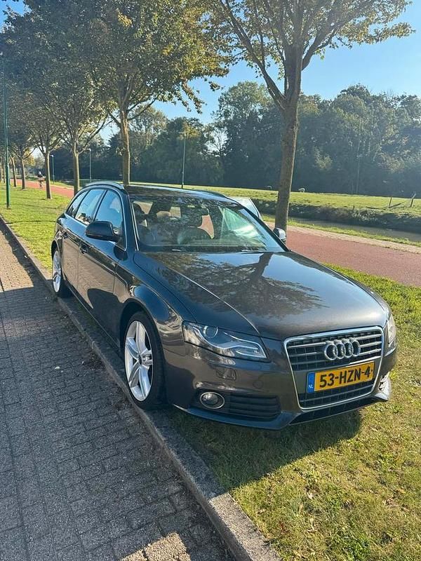 Occasion 2009 Audi A4 Stationwagen | € 4.000 (Goede deal) - Afbeelding 1/4