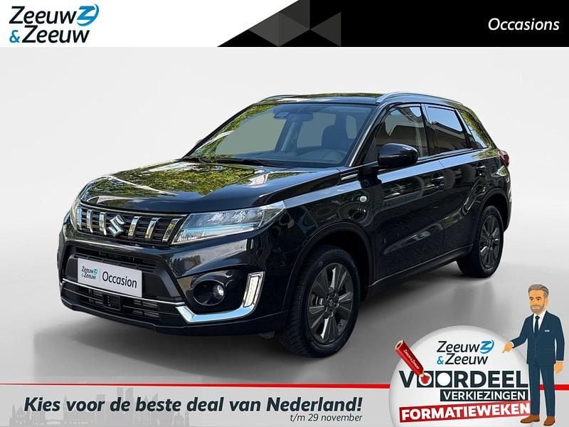 Zwart Gebruikt 2024 Suzuki Vitara SUV | € 24.675 (Eerlijke prijs) - Afbeelding 1/4