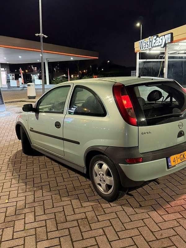 Occasion Opel Corsa Elegance 75 PK (55 kW) 2000 Groen Hatchback