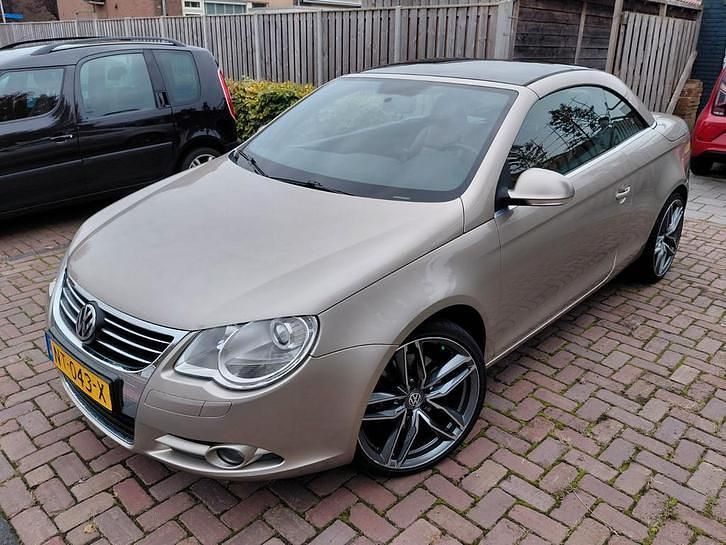 Gebruikt 2010 VW Eos Cabriolet | € 6.000 (Eerlijke prijs) - Afbeelding 1/4