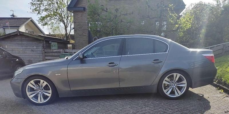 Occasion BMW 525 Executive 218 PK (160 kW) 2006 Zilver Sedan