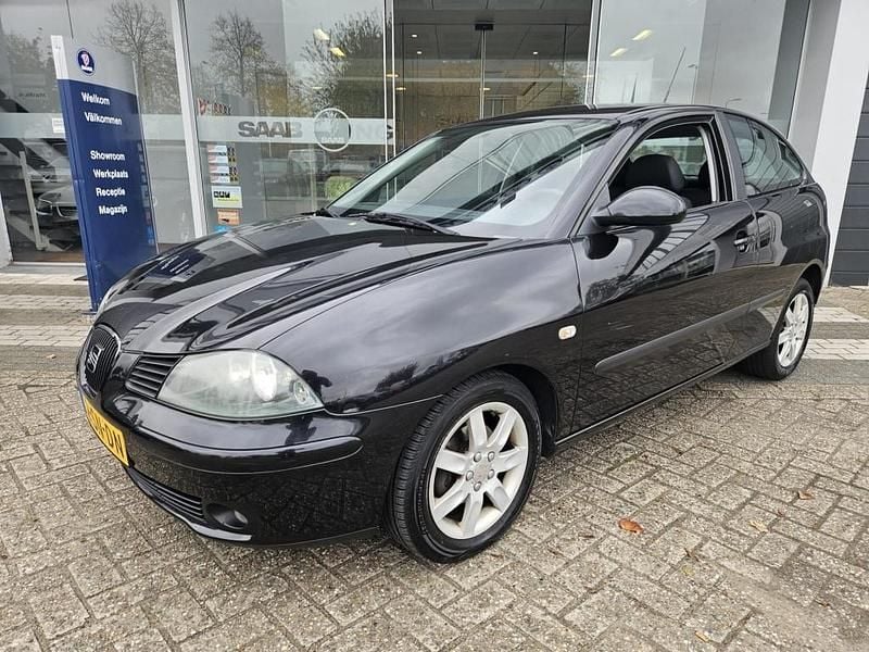 Zwart Gebruikt 2006 Seat Ibiza Hatchback | € 2.950 (Iets duurder) - Afbeelding 1/4