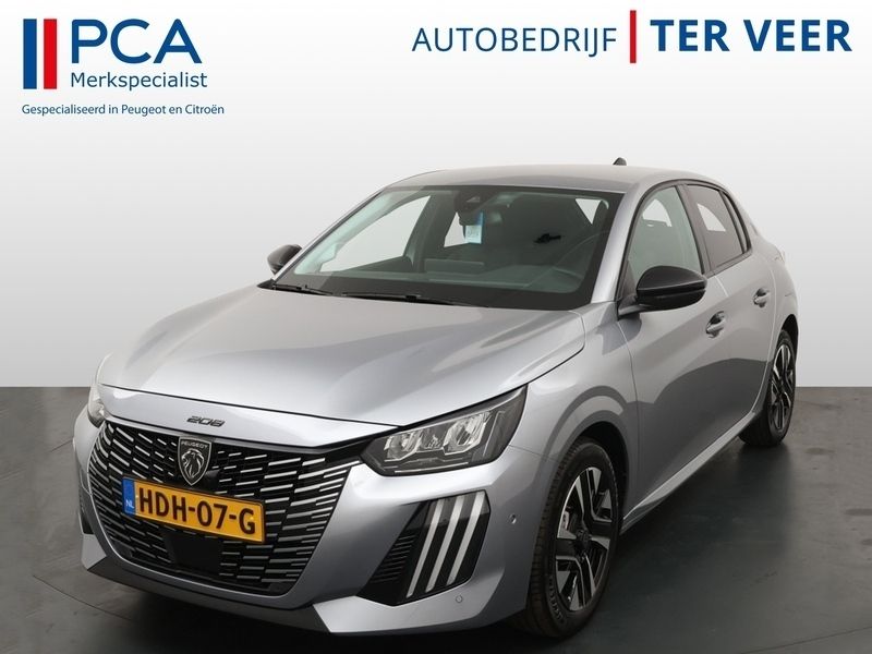 Grijs Gebruikt 2024 Peugeot 208 Allure Hatchback | € 21.950 (Eerlijke prijs) - Afbeelding 1/4