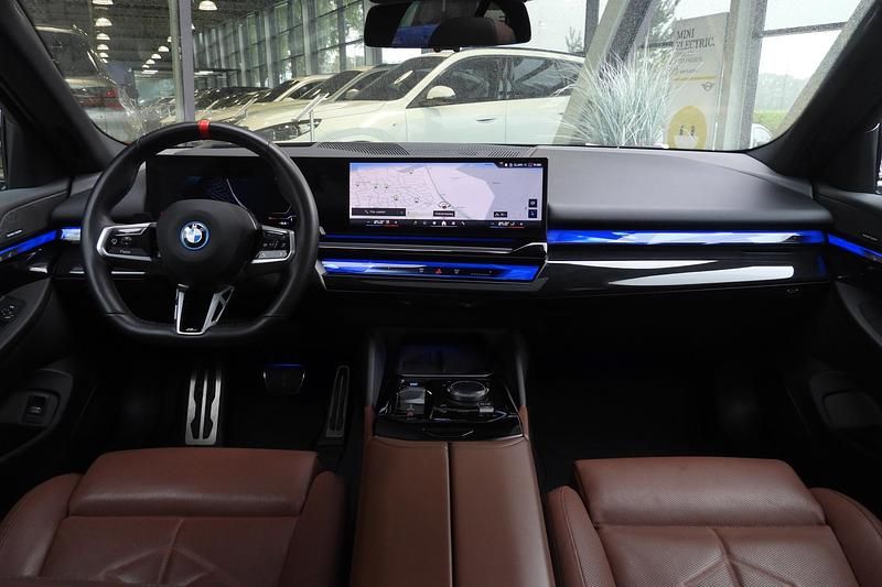 Occasion BMW i5 Comfort Edition 442 kW (601 PK) 2024 Zwart Sedan