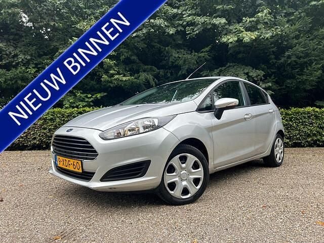 Zilver Gebruikt 2014 Ford Fiesta Style Hatchback | € 6.499 (Goede deal) - Afbeelding 1/4