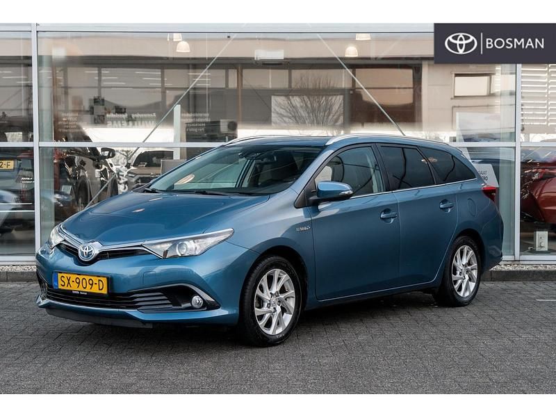 Blauw Occasion 2018 Toyota Auris Hatchback | € 18.950 (Eerlijke prijs) - Afbeelding 1/4