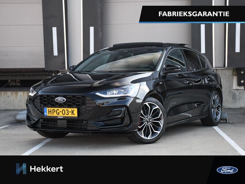 Zwart Gebruikt 2024 Ford Focus ST-Line X Hatchback | € 30.995 (Eerlijke prijs) - Afbeelding 1/4