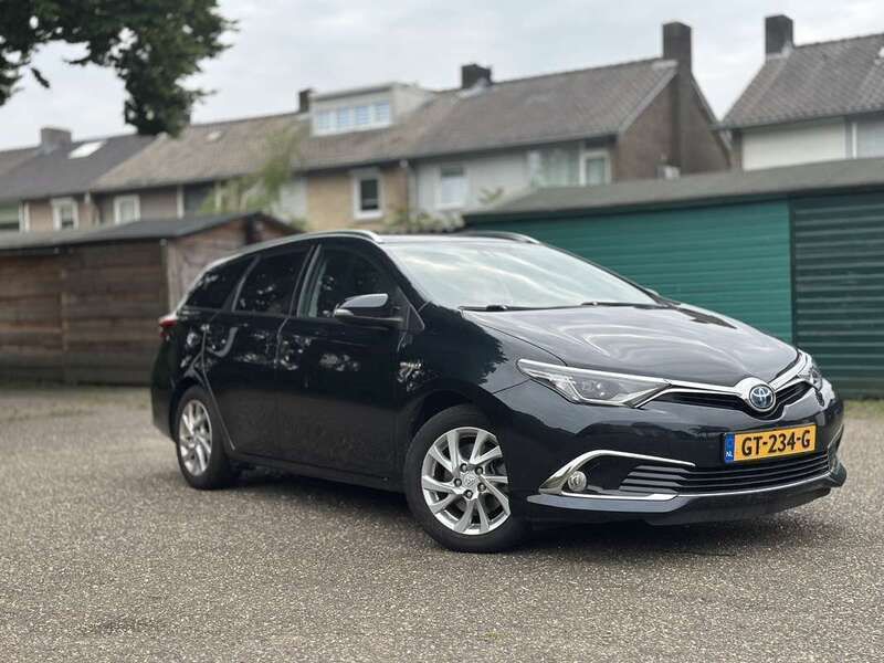 Gebruikt 2015 Toyota Auris Hybrid Cool Stationwagen | € 11.900 (Eerlijke prijs) - Afbeelding 1/4