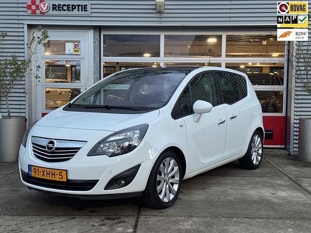 Wit Gebruikt 2012 Opel Meriva Cosmo MPV | € 6.900 (Eerlijke prijs) - Afbeelding 1/4