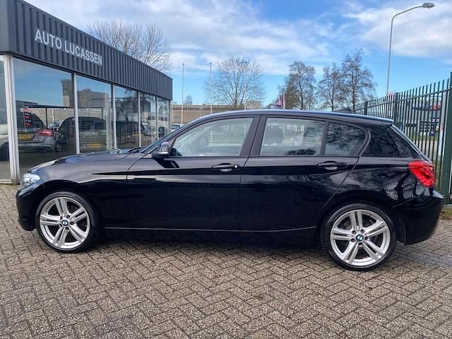 Occasion BMW 118 Sport Line 136 PK (100 kW) 2017 Zwart Hatchback