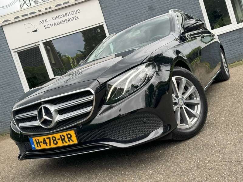 Occasion Mercedes E200 Prestige 184 PK (135 kW) 2017 Zwart, metallic lak Stationwagen