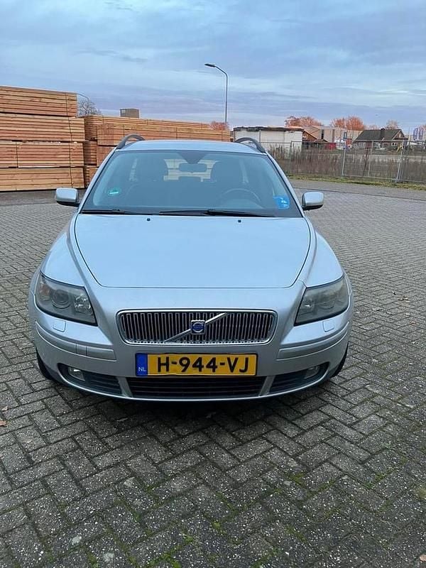Gebruikt 2005 Volvo V50 Stationwagen | € 3.000 (Goede deal) - Afbeelding 1/4