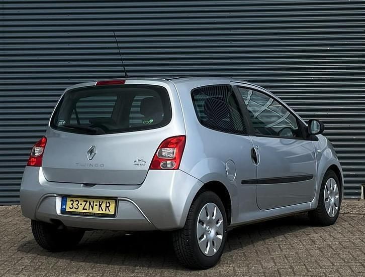 Occasion Renault Twingo 76 PK (55 kW) 2008 Grijs Hatchback