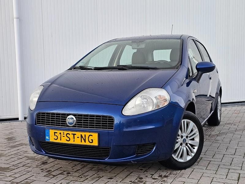 Blauw Gebruikt 2006 Fiat Punto Hatchback | € 1.450 (Eerlijke prijs) - Afbeelding 1/4