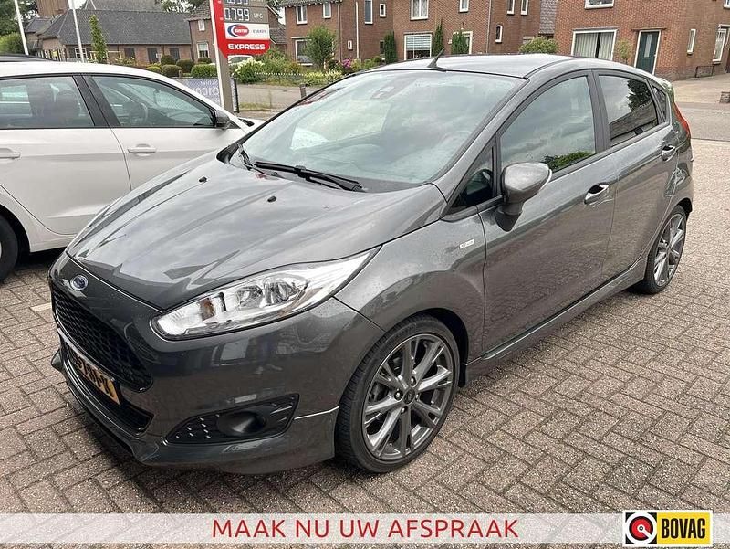 Grijs Gebruikt 2016 Ford Fiesta ST-Line Hatchback | € 8.990 (Eerlijke prijs) - Afbeelding 1/4