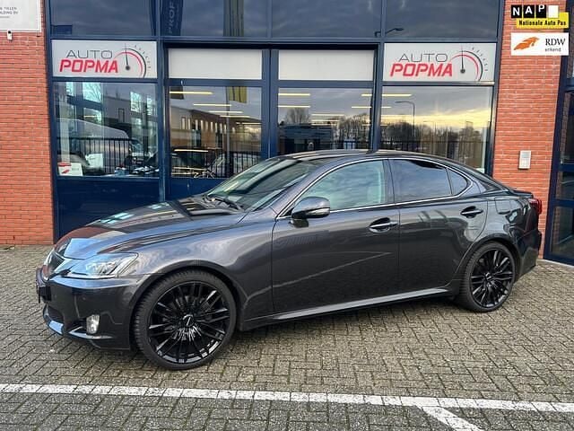 Bruin Gebruikt 2010 Lexus IS250 Business Edition Sedan | € 12.900 (Goede deal) - Afbeelding 1/4