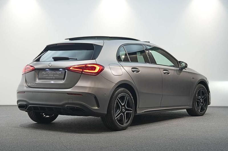 Occasion Mercedes A250 AMG 218 PK (160 kW) 2020 Grijs Hatchback