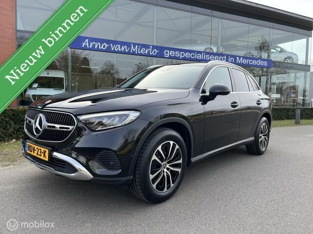 Zwart Gebruikt 2023 Mercedes GLC200 Luxury SUV | € 60.950 (Eerlijke prijs) - Afbeelding 1/4