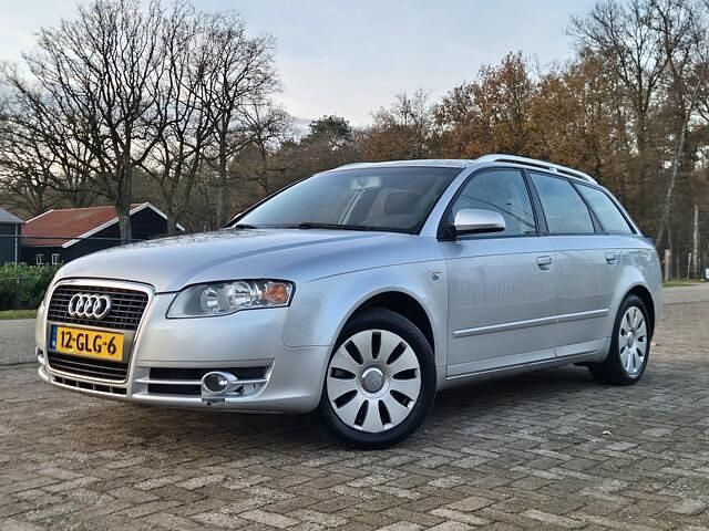 Grijs Gebruikt 2005 Audi A4 Stationwagen | € 1.999 (Goede deal) - Afbeelding 1/3