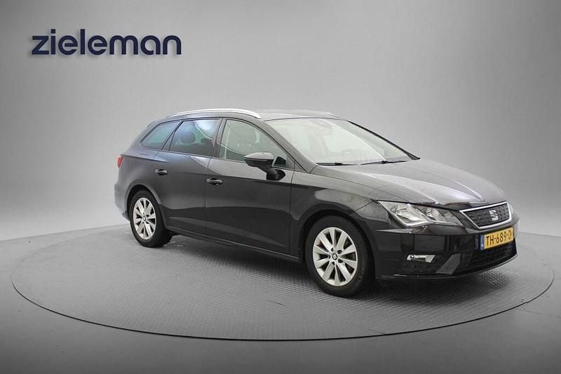 Zwart Gebruikt 2018 Seat Leon ST Business Stationwagen | € 11.845 (Eerlijke prijs) - Afbeelding 1/4