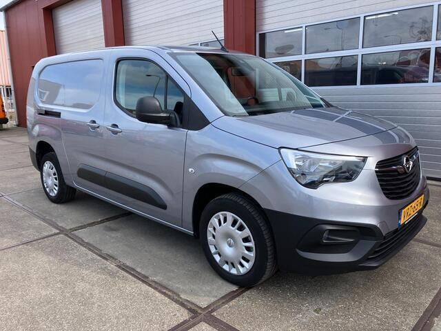 Grijs Gebruikt 2022 Opel Combo MPV | € 14.950 (Eerlijke prijs) - Afbeelding 1/4