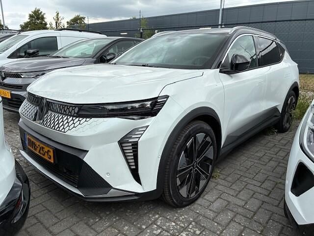 Wit Gebruikt 2025 Renault Renault Scenic E-Tech Komfort SUV | € 39.950 - Afbeelding 1/1