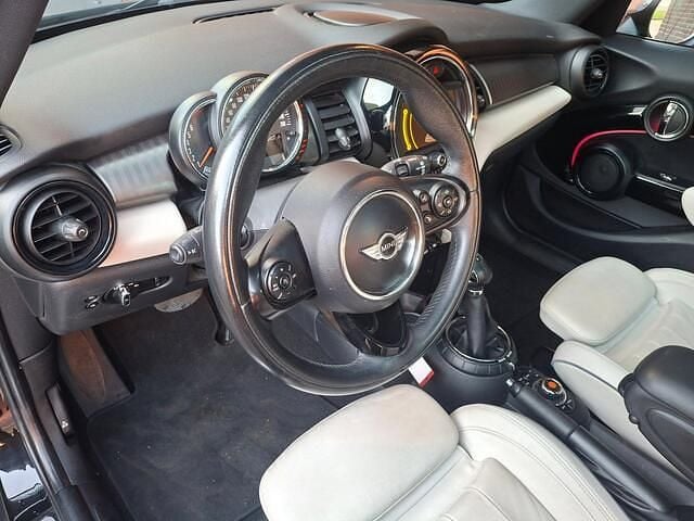 Occasion Mini Cooper Business 136 PK (100 kW) 2015 Zwart (metallic) Hatchback