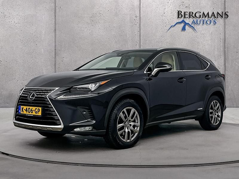 Zwart Gebruikt 2018 Lexus NX300h Luxury Line SUV | € 28.800 (Eerlijke prijs) - Afbeelding 1/4