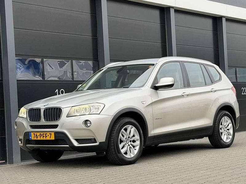 Grijs Occasion 2011 BMW X3 SUV | € 7.950 (Eerlijke prijs) - Afbeelding 1/4