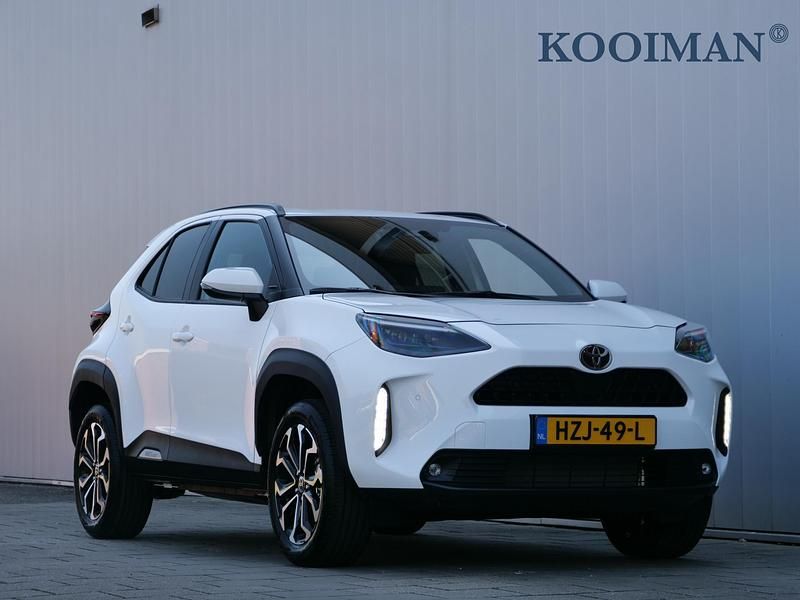 Wit Nieuw 2025 Toyota Yaris Cross SUV | € 32.950 (Eerlijke prijs) - Afbeelding 1/4