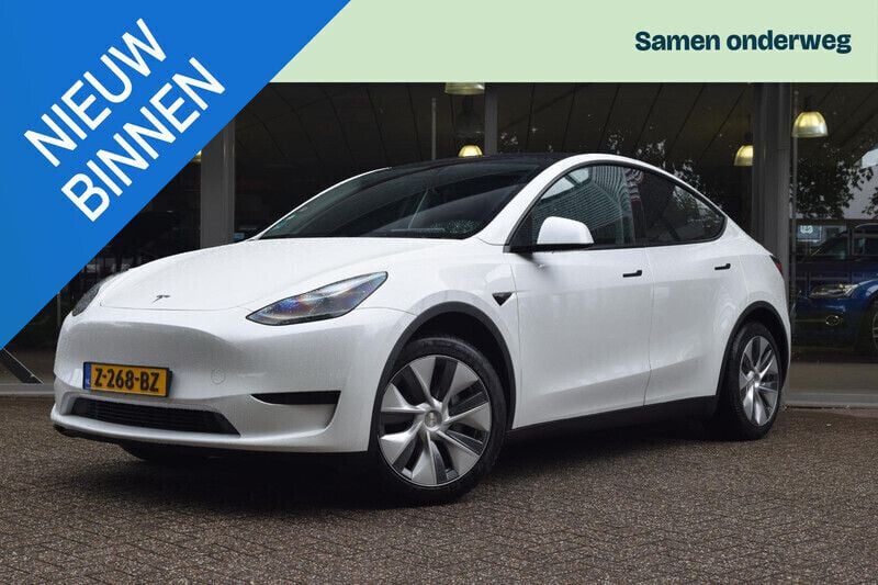 Wit Gebruikt 2024 Tesla Model Y SUV | € 35.490 (Eerlijke prijs) - Afbeelding 1/4