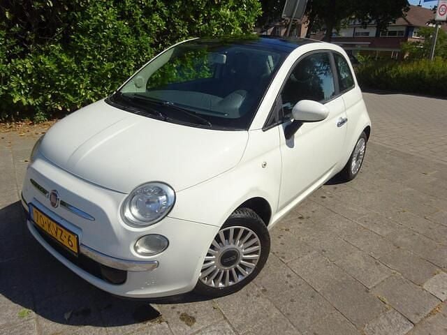 Wit Occasion 2010 Fiat 500 Hatchback | € 2.699 (Goede deal) - Afbeelding 1/4