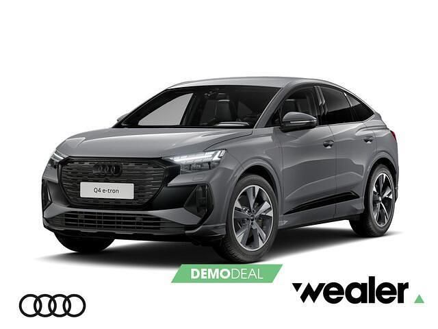 Grijs Occasion 2025 Audi Q4 Sportback e-tron Competition SUV | € 54.840 (Duur) - Afbeelding 1/4