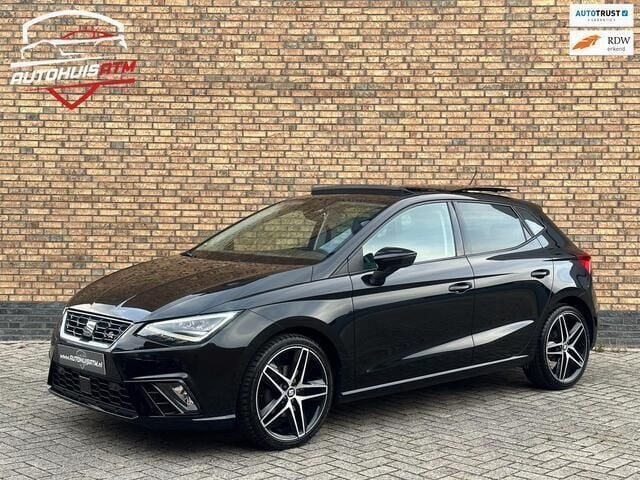 Zwart Gebruikt 2019 Seat Ibiza FR Hatchback | € 15.450 (Eerlijke prijs) - Afbeelding 1/4