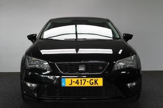 Zwart Gebruikt 2013 Seat Leon FR Hatchback | € 9.750 (Eerlijke prijs) - Afbeelding 1/4