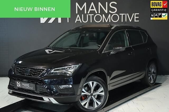 Zwart Gebruikt 2017 Seat Ateca 4Drive SUV | € 21.950 (Eerlijke prijs) - Afbeelding 1/4