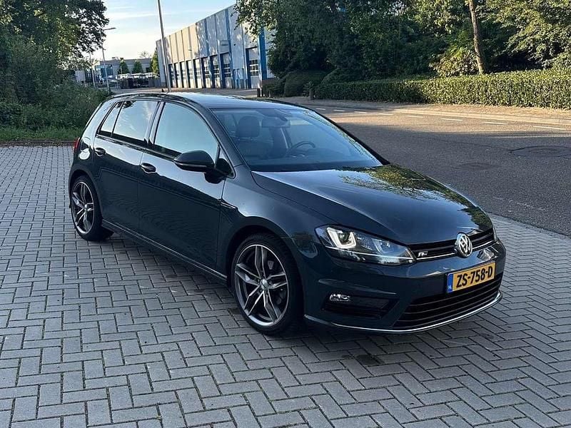Grijs Gebruikt 2015 VW Golf VII Edition Hatchback | € 13.550 (Iets duurder) - Afbeelding 1/4