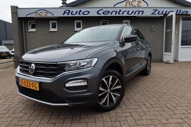 Grijs Gebruikt 2020 VW T-Roc Style SUV | € 21.950 (Goede deal) - Afbeelding 1/4