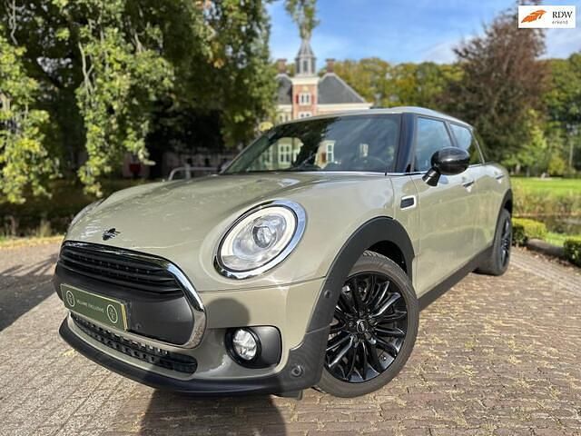 Grijs Gebruikt 2018 Mini One Clubman Chili Stationwagen | € 16.444 (Iets duurder) - Afbeelding 1/4