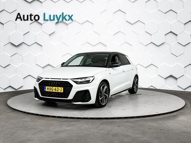 Wit Gebruikt 2024 Audi A1 Sportback S-Line Hatchback | € 26.940 (Eerlijke prijs) - Afbeelding 1/4