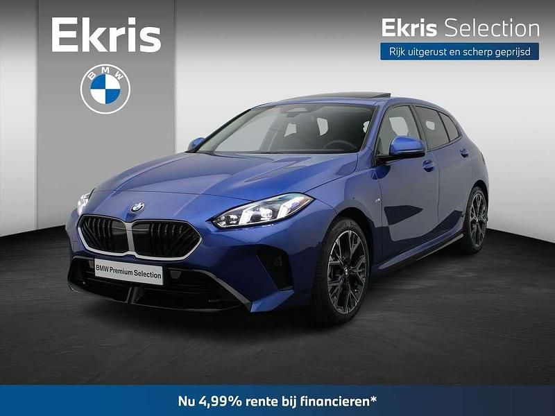 Blauw Gebruikt 2025 BMW 120 M Sport Hatchback | € 43.900 - Afbeelding 1/4