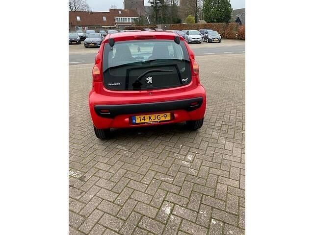 Occasion Peugeot 107 S 68 PK (50 kW) 2009 Rood Hatchback
