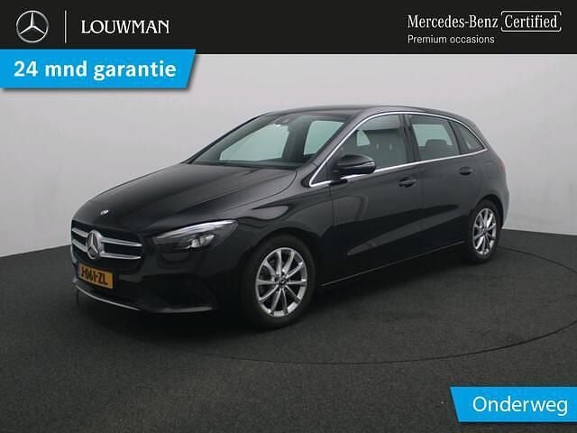 Zwart Gebruikt 2020 Mercedes B180 Advantage MPV | € 24.945 (Eerlijke prijs) - Afbeelding 1/4