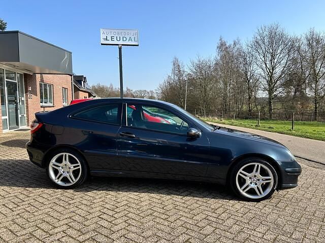 Occasion Mercedes C180 143 PK (105 kW) 2004 Zwart Coupé