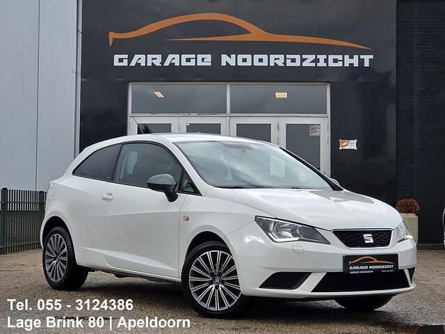 Wit, metallic lak Gebruikt 2015 Seat Ibiza SC CONNECT Hatchback | € 7.750 (Eerlijke prijs) - Afbeelding 1/4
