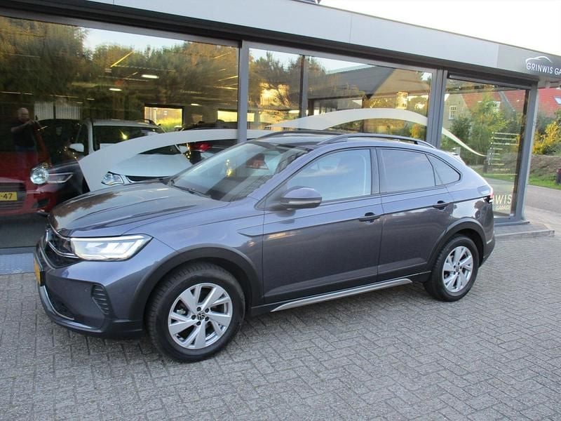 Grijs Gebruikt 2022 VW Taigo Life SUV | € 22.950 (Super prijs) - Afbeelding 1/4